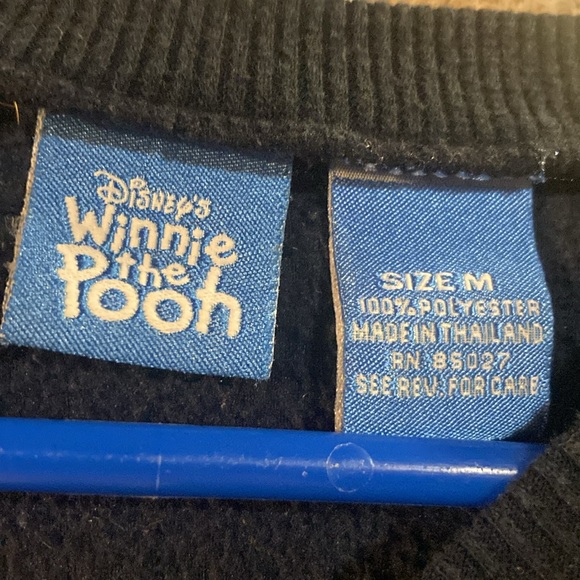 Disneys Winnie the Pooh womens sweatshirt size medium - Picture 3 of 3